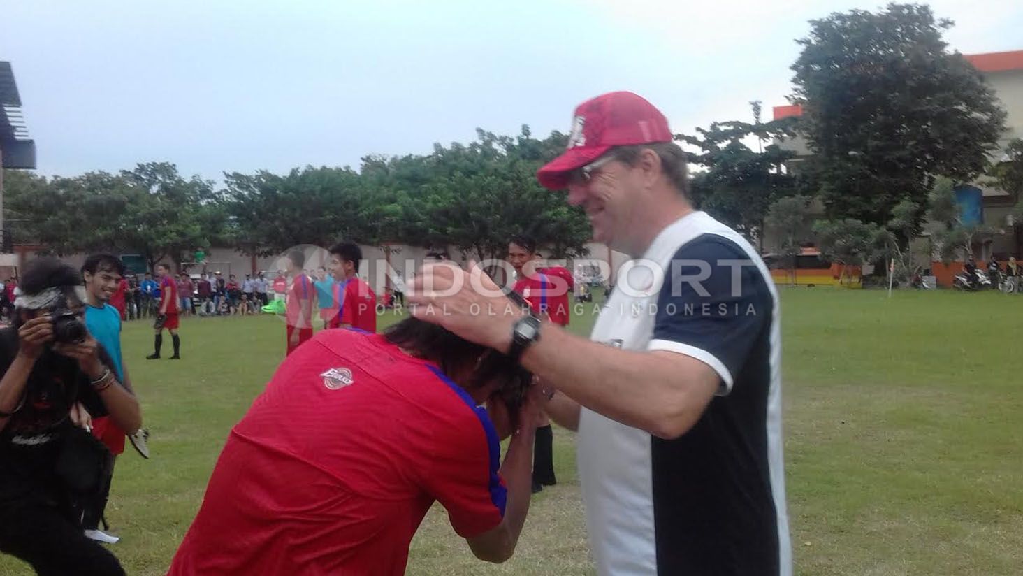 Syamsul Bachri Chaeruddin rayakan Ultah ke-34. Copyright: &copy; Muhammad Nur basri/Indosport